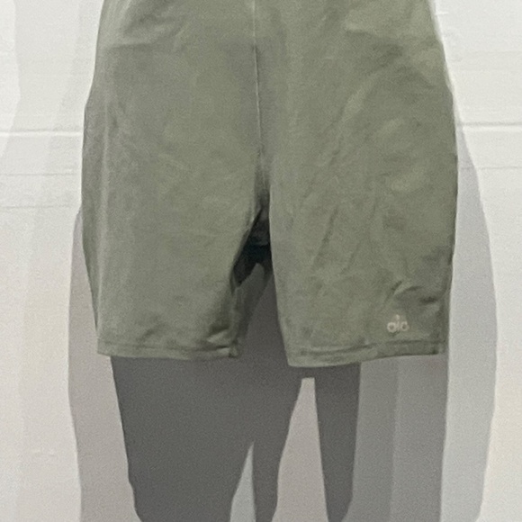 ALO short yoga bodysuit - Picture 4 of 7